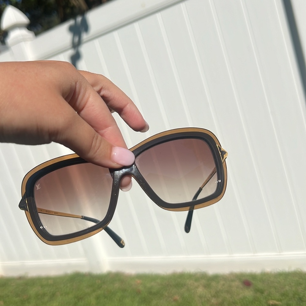Louis Vuitton Brown and Gold Sunglasses - Picture 9 of 12